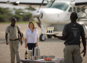 1-Serengeti_Luxus-Safari_Flugsafari-©andBeyond