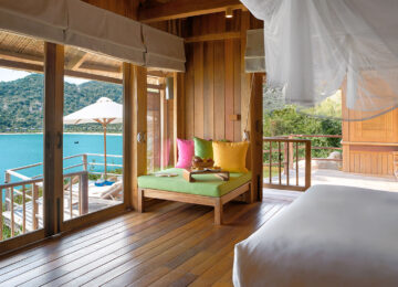 4 Ninh Van Bay