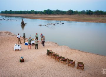 8-Time-Tide-South-Luangwa-Sundowners-1-Will-Burrard-Lucas-1024×683