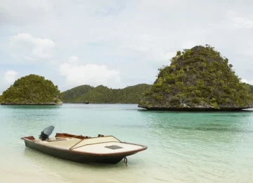 Raja-Ampat-Expedition_High-Res_1697-1024×512