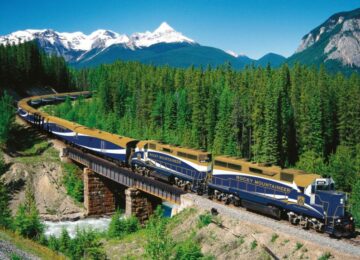 Rocky-Mountaineer©GoldLeaf-Service-1024×575