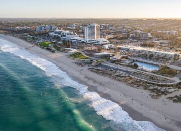 Scarborough-Beach-Surf-School-1024×682